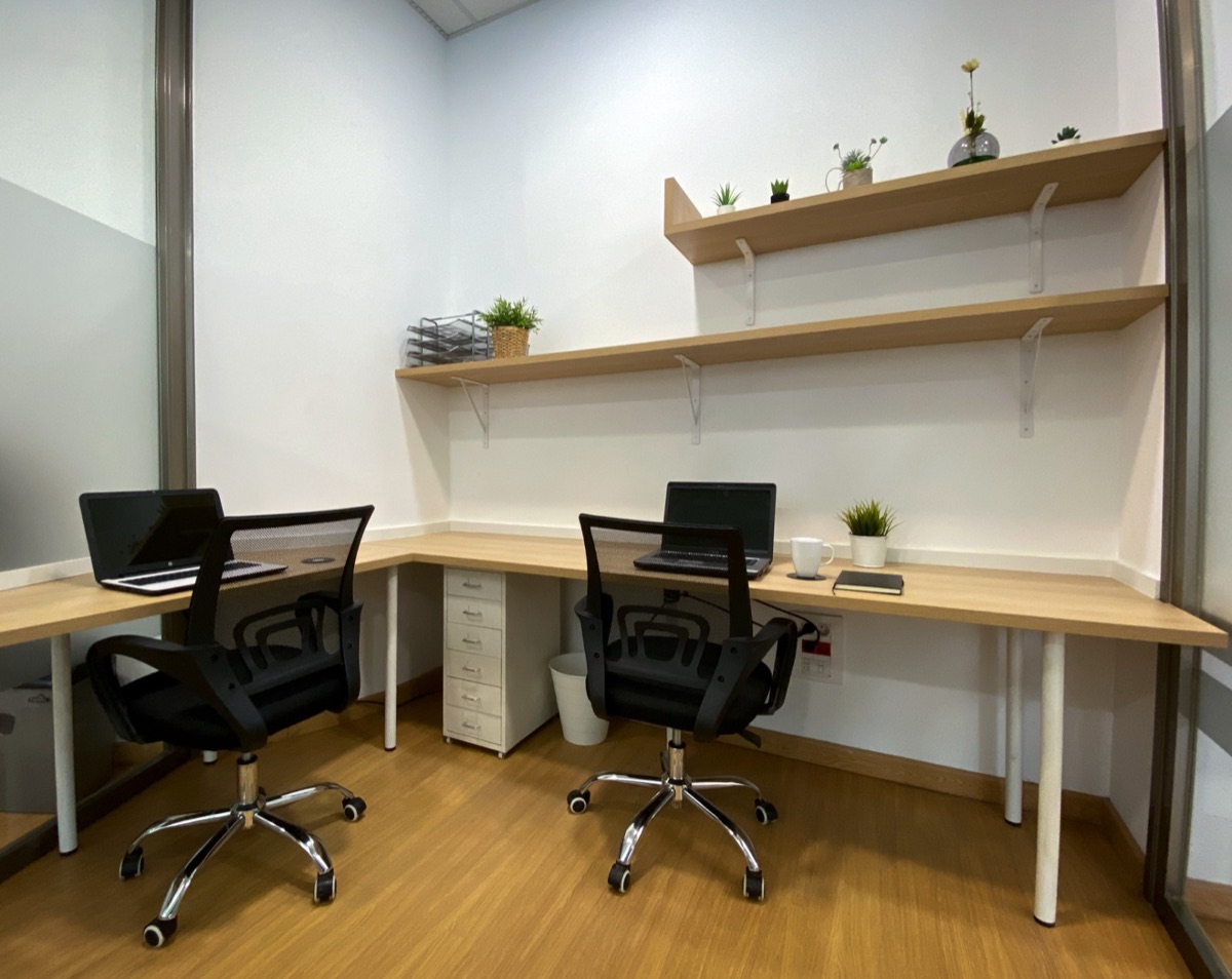 Private office for two people at Coworking Oleiros